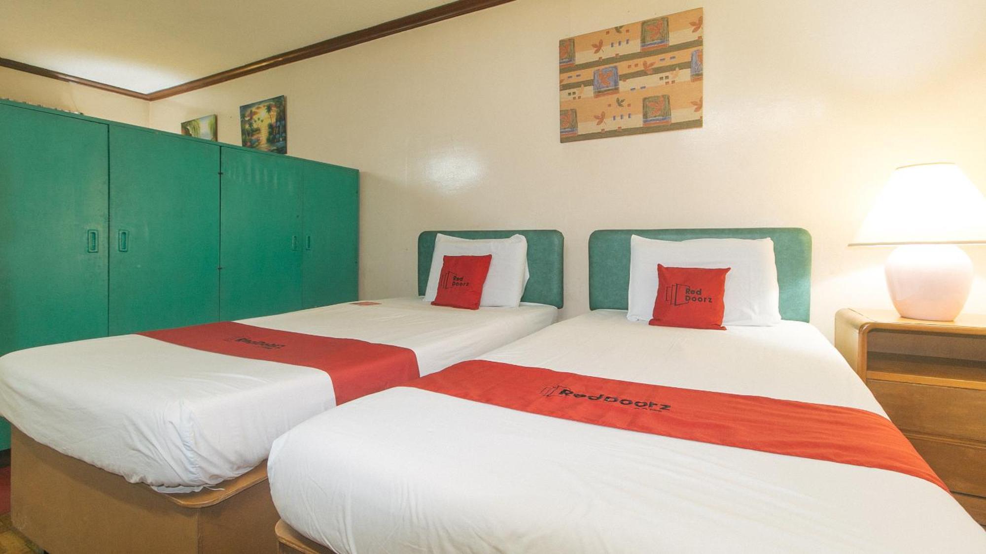 Reddoorz At Broadway Court Apartelle Quezon City Exterior foto