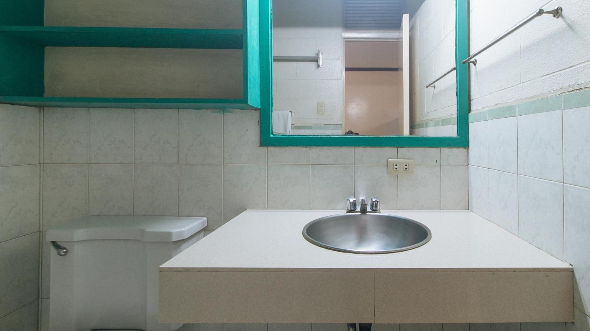 Reddoorz At Broadway Court Apartelle Quezon City Exterior foto