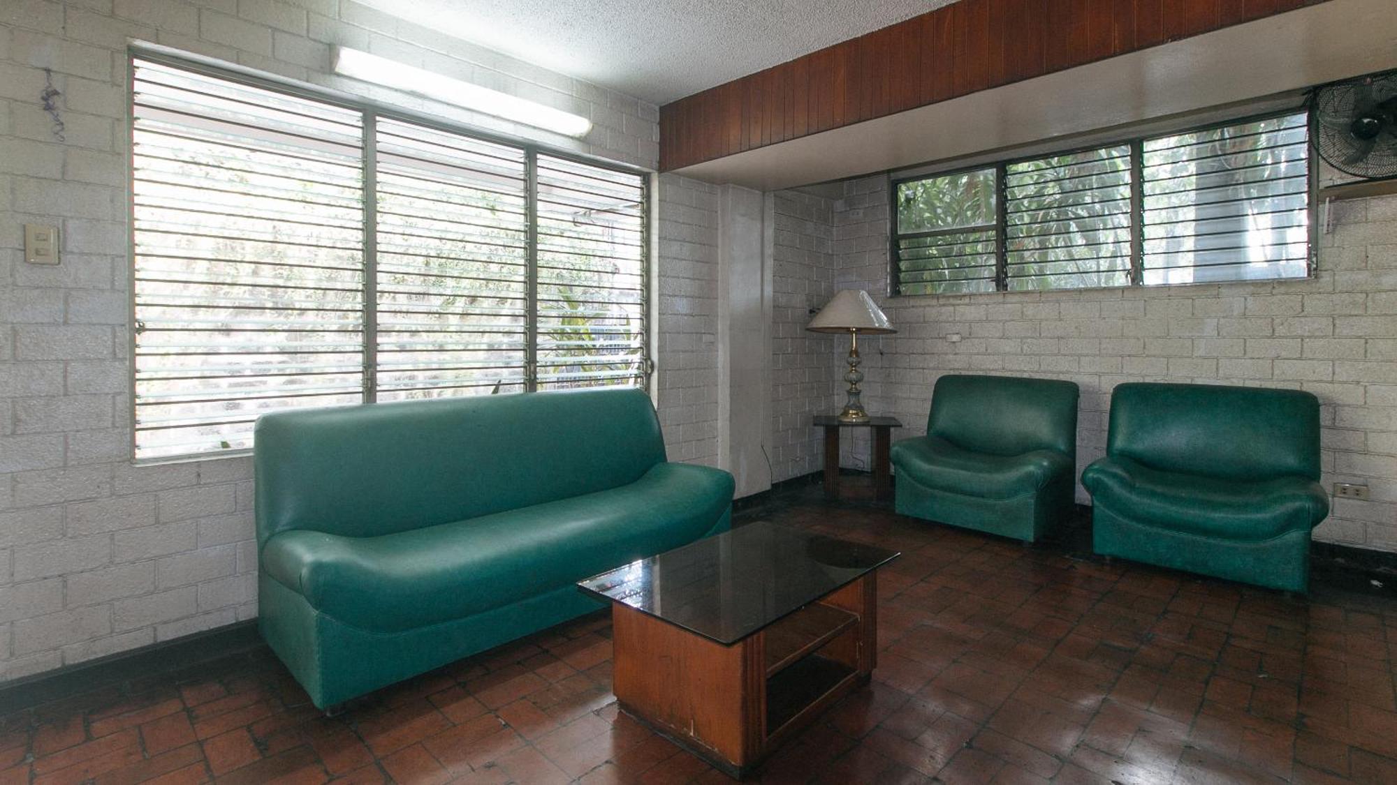 Reddoorz At Broadway Court Apartelle Quezon City Exterior foto