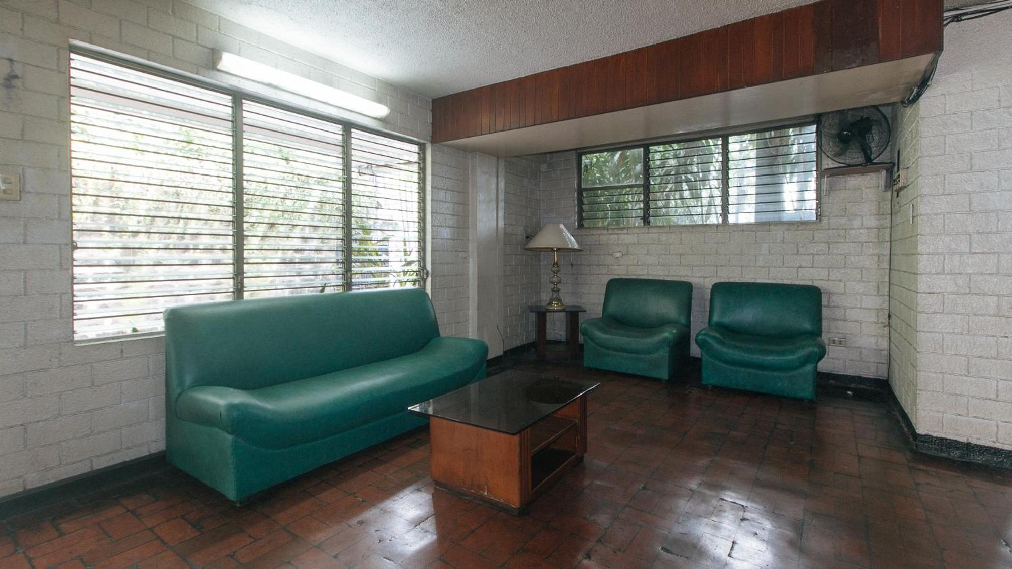Reddoorz At Broadway Court Apartelle Quezon City Exterior foto