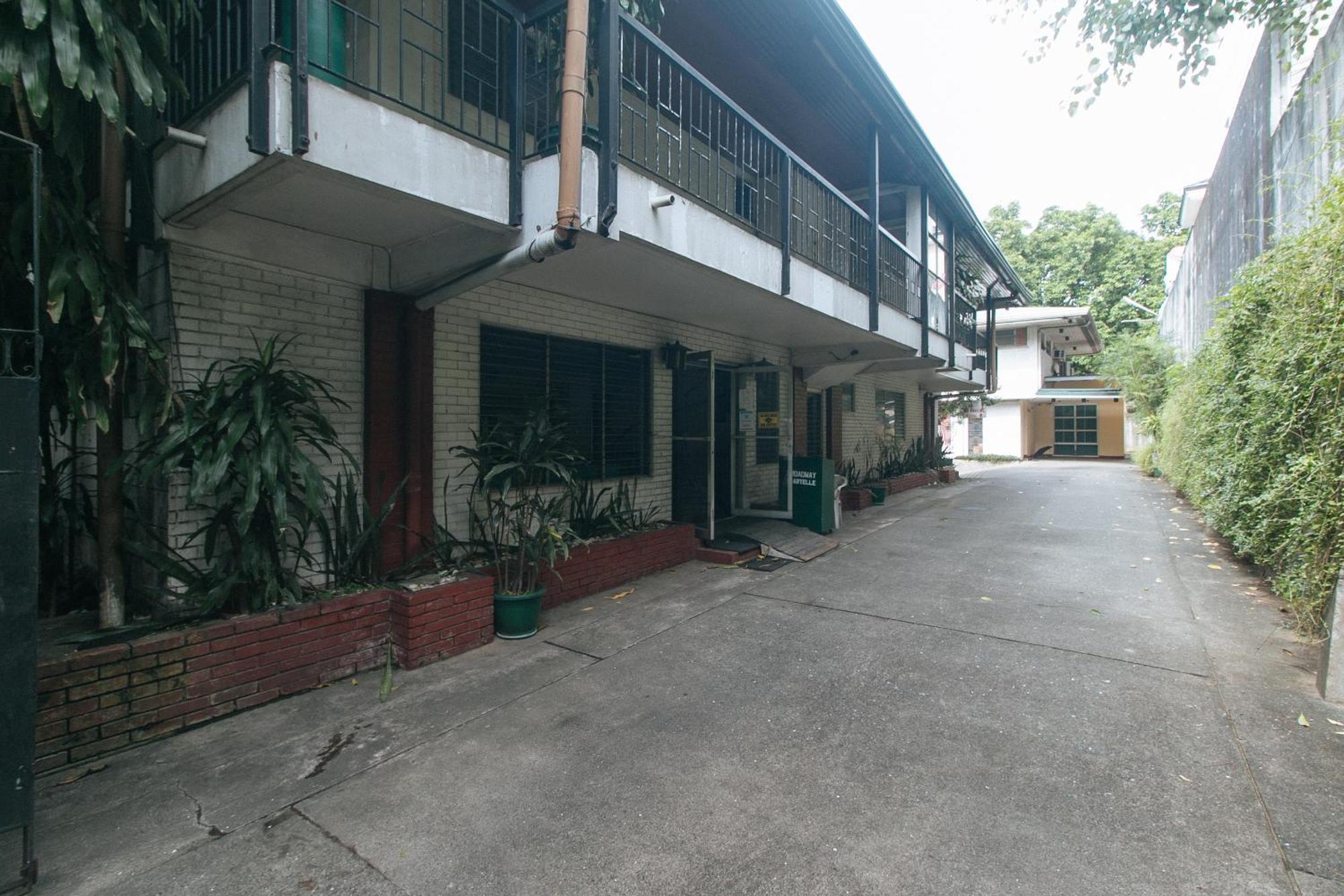 Reddoorz At Broadway Court Apartelle Quezon City Exterior foto
